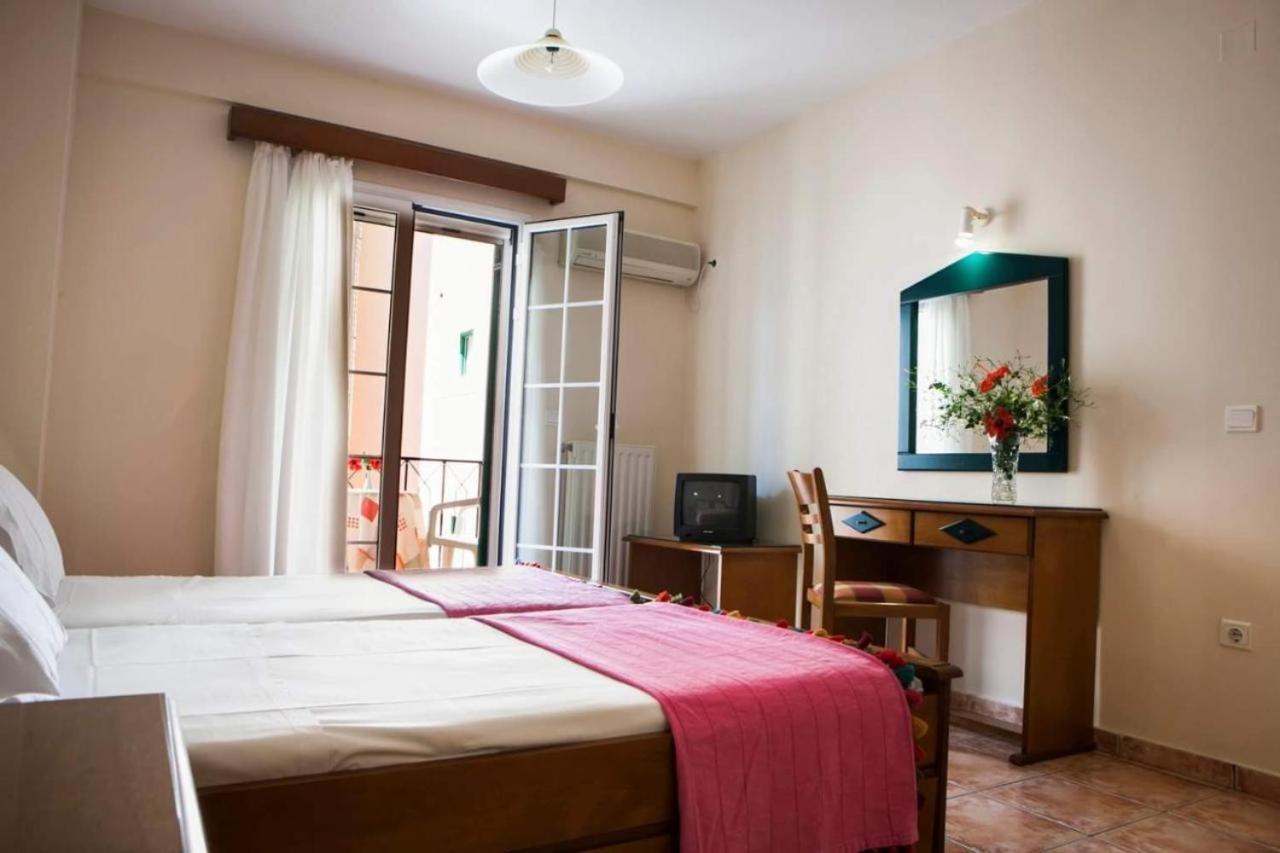 Rouchotas Studios By Viktor 1Rst Floor Argostolion Dış mekan fotoğraf